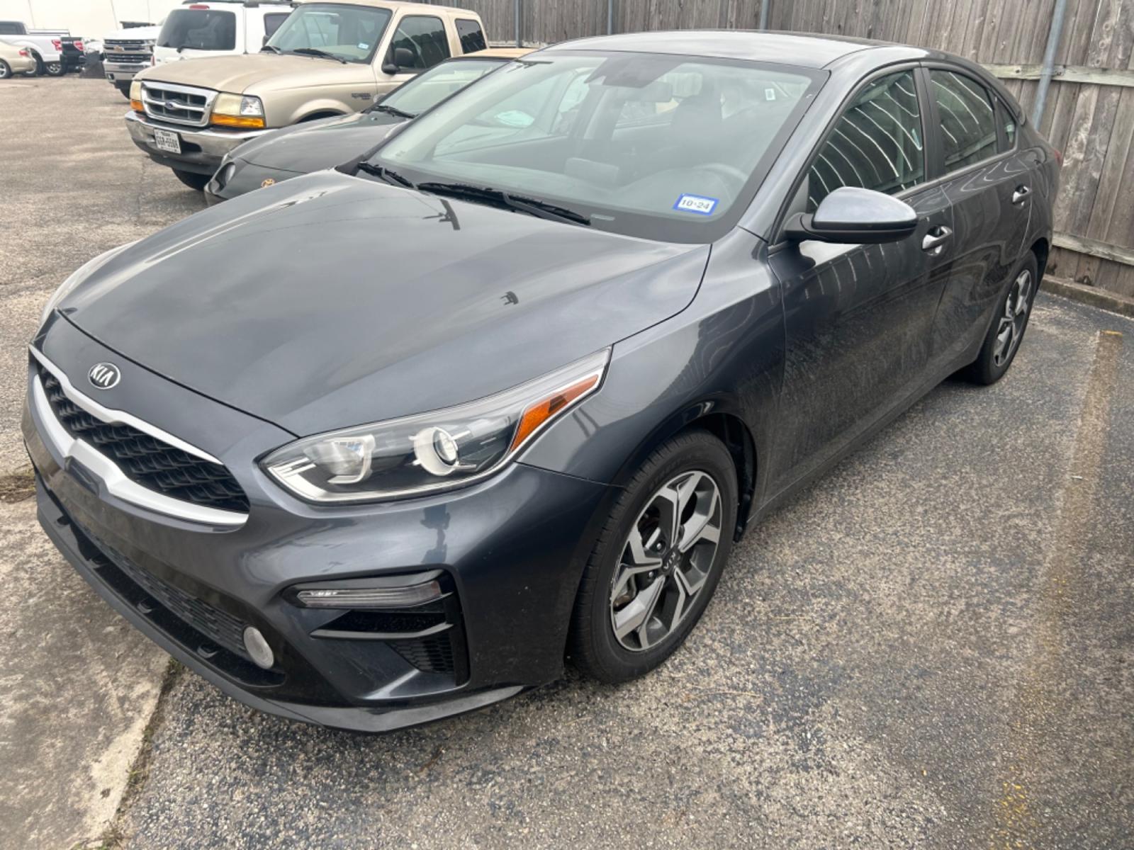 2021 Grey Kia Forte (3KPF24AD5ME) , located at 1687 Business 35 S, New Braunfels, TX, 78130, (830) 625-7159, 29.655487, -98.051491 - Photo #0